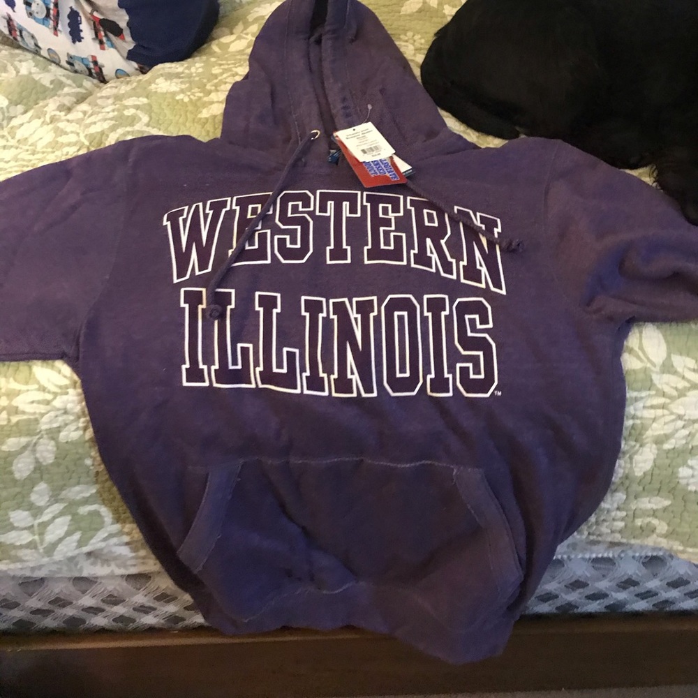 BNWT small Western Illinois University sweatshirt